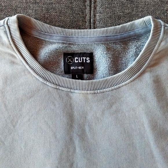 NWOT Cuts Clothing Pullover Split-Hem Sweater - Picture 3 of 14